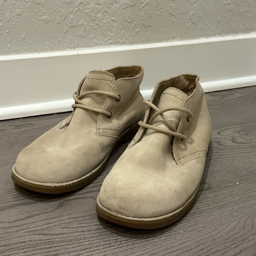 UGG Women's Beige Suede Ankle Booties FITS LIKE A SIZS 7